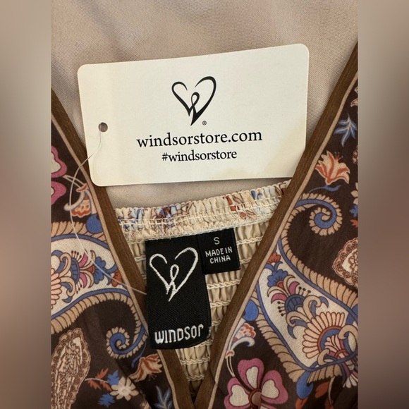 Windsor Spring Fling V-Neck Paisley Skater Dress - Picture 8 of 8